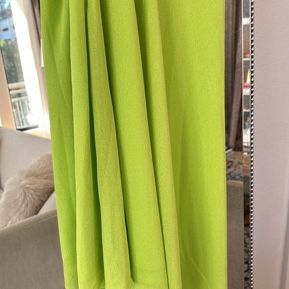 NWT Laundry by Shelli Segal asymmetrical one shoulder Crepe dress Lime Size 6 - Picture 6 of 13